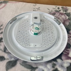 TOSHIBA シーリングライト 2023年 中古品 NLEH06002B 照明器具 6畳の画像