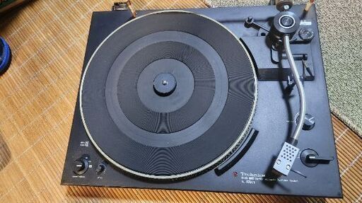 レコードプレーヤー