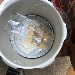  NO：3756  ミカド圧力鍋‼️  5､8L未使用品❣️超お買い得品❣️の画像