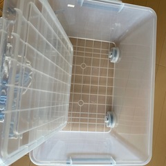 【受付終了】収納ボックス（キャスター付き）の画像