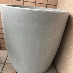 garage笹島グローバルゲート店購入　大型　プランター　植木鉢の画像