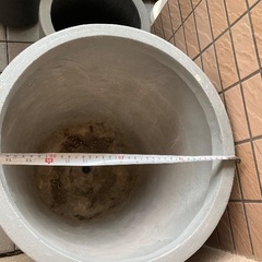 garage笹島グローバルゲート店購入　大型　プランター　植木鉢の画像