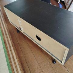 取引中/上品な脚付きテレビ台の画像