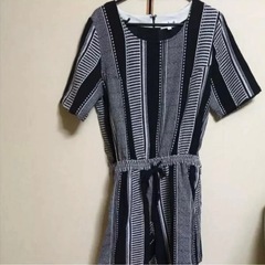 ハーフパンツ　サロペット