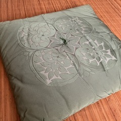 座布団　カバー付き　3枚　58x58cmの画像