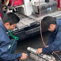 【月給28万円以上×ワークライフバランスの充実◎】インフラ設備現場の機械操作OP！働きやすい施策が豊富◎個性豊かでフレンドリーなスタッフ多数在籍◎馴染みの地域で地域貢献が実現！20代〜30代スタッフ活躍中♪の画像