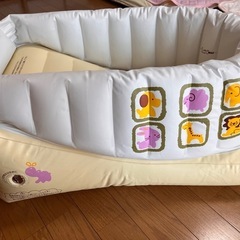 TiTi ネかせてベビーバス ホワイト＆ベージュ