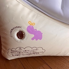 TiTi ネかせてベビーバス ホワイト＆ベージュの画像