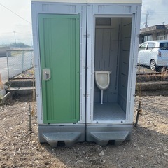仮設トイレ　中古　大小セット　清掃済みの画像