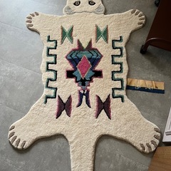 美品 しろくまカーペットの画像