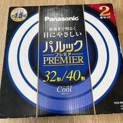 パナソニックパルックプレミアム32形/40形の画像