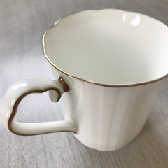 ジバンシー　カップの画像