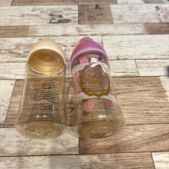 哺乳瓶　2本の画像