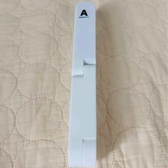 【新品未使用】折りたたみ式スマホスタンド ホワイトの画像