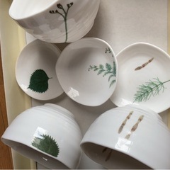 食器の画像