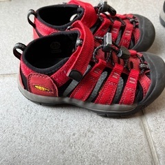 KEEN サンダル　18cm 赤の画像