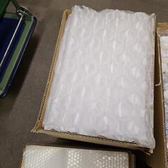 プチプチ他緩衝材の画像