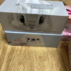 空き缶、空き箱の画像