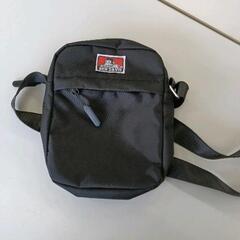0703-398 BEN DAVIS サコッシュ　ミニバッグ