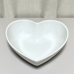 【0円】ハート型☆皿☆大皿☆深皿☆白の画像
