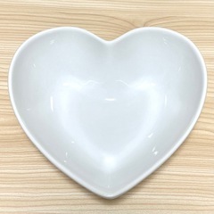 【0円】ハート型☆皿☆大皿☆深皿☆白