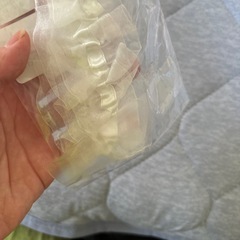 元値1080円新生児 ヘアバンド 中身は新品ですの画像