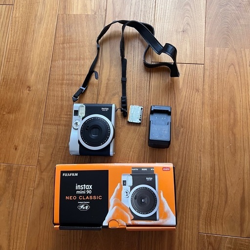 ［買取募集中！］ instax mini 90 Neo Classic