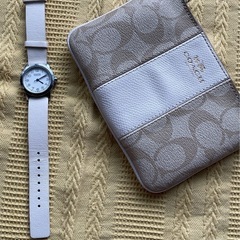 可動品COACH クォーツ レディース 腕時計 with ポーチ