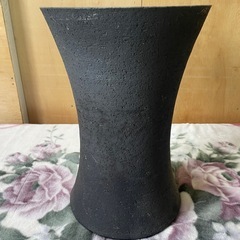 大きな花瓶 黒 陶器 焼き物 中古品 花器 重たいの画像