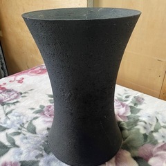 大きな花瓶 黒 陶器 焼き物 中古品 花器 重たいの画像