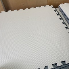 ジョイントマット 24枚 600×600 中古品 汚れありの画像
