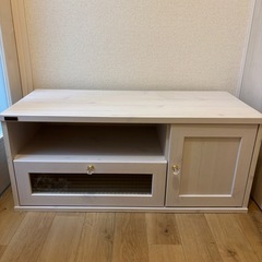 テレビ台 