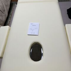 【新古品】マッサージ用簡易ベッドの画像