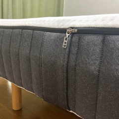 最短翌日お届け✨アウトレット品で極美品！Emmaエマスリープ1番人気ハイブリッドV2クイーンサイズ✨の画像