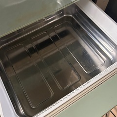 左右どちらからでも開く冷蔵庫 シャープ製両開き冷蔵庫の画像