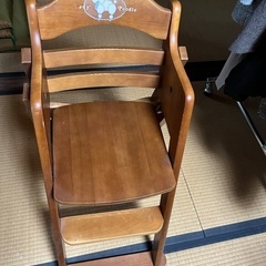 乳児用テーブルの画像