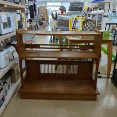 杉の和風棚！レトロな木製飾り棚/和風ラック  多用途に活躍！【こちらは店舗です。浜村鹿野温泉ICから3分 買取本舗 宮本リサイクル 営業時間9～19時 定休日水曜のみ←連絡できませんm(_ _)m】の画像