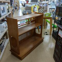 杉の和風棚！レトロな木製飾り棚/和風ラック  多用途に活躍！【こちらは店舗です。浜村鹿野温泉ICから3分 買取本舗 宮本リサイクル 営業時間9～19時 定休日水曜のみ←連絡できませんm(_ _)m】の画像
