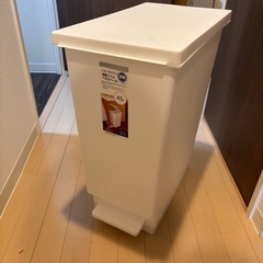 【ほぼ新品】ニトリ45L キッチンゴミ箱