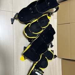 バイクプロテクター肘･膝用、訳ありの画像