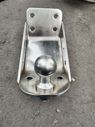 ランドクルーザー80 ステンレス　ヒッチメンバー