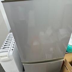 冷蔵庫差し上げます