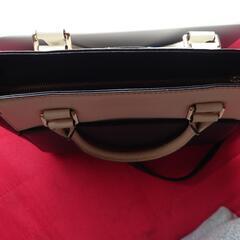 kate spade new yorkハンドバッグの画像