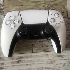  【美品・セット売り】PS5 本体＋PS VR2＋未使用コントローラー付きの画像