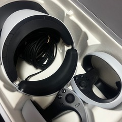  【美品・セット売り】PS5 本体＋PS VR2＋未使用コントローラー付きの画像