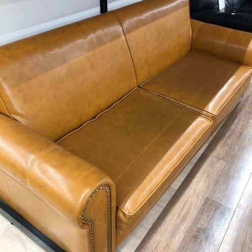 本日は3人掛けソファーのご紹介です！