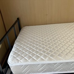 パイプベッド　(使用年数３年)の画像