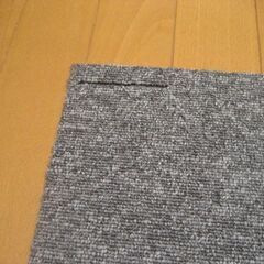 日本製タイルカーペット１枚１４０円＜５１８３＞・在庫９枚・訳あり品・未使用品の画像
