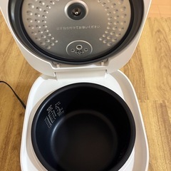 炊飯器の画像