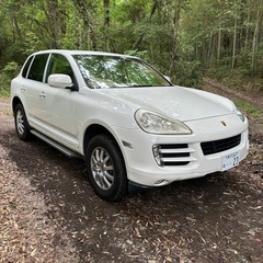 車検あり！　希少マニュアル車　ポルシェ　カイエン　後期型の画像